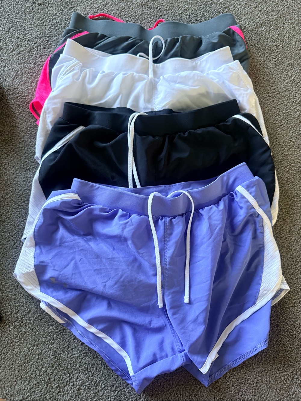 Lot of 4 Under Armour Women's Loose Fit Heatgear Athletic Shorts size S